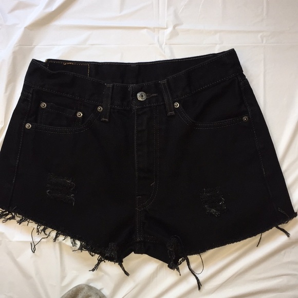 Levi’s Black High Rise Cut Off Denim Shorts - Picture 3 of 6
